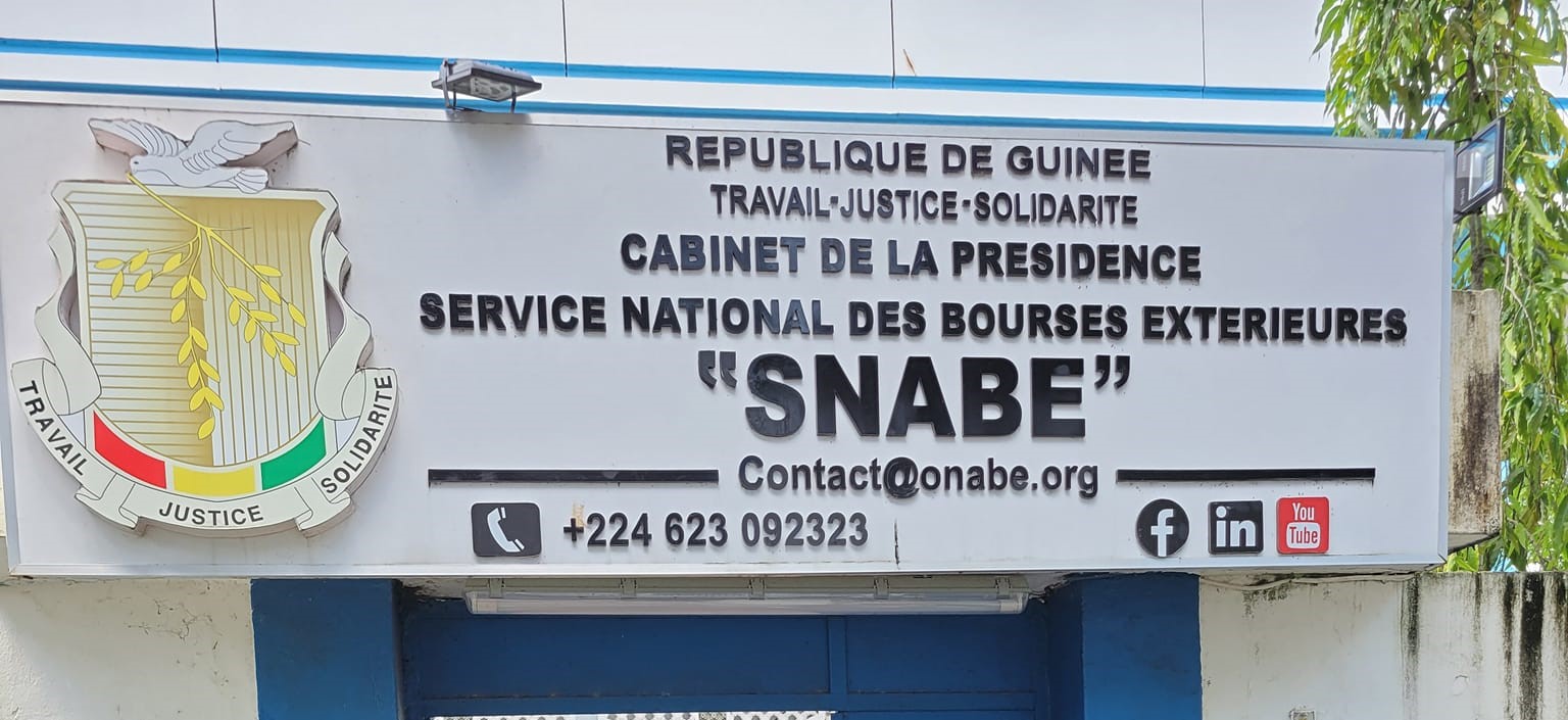 Service National des Bourses Extérieures : le Directeur Général et son Adjoint limogés (Décret)